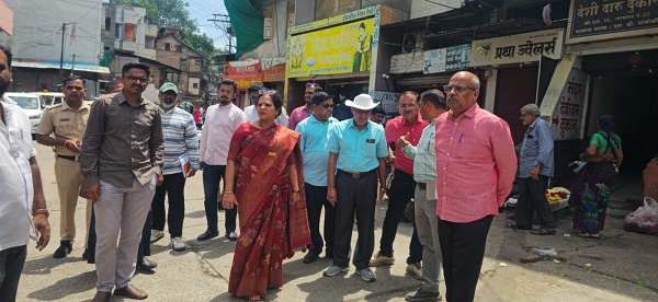 पावसामुळे सराफ बाजार पाण्यात, आ. फरांदेंनी दिला दोन दिवसांचा अल्टिमेटम IMG-20250617-WA0032