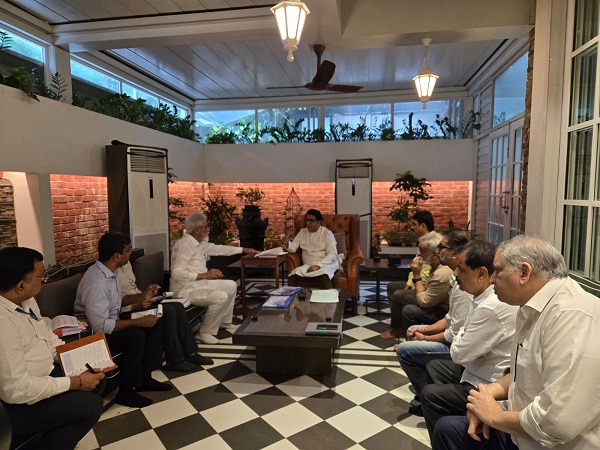 राज ठाकरे - दादा भुसे यांच्यातील बैठक निष्फळ, नेमकं काय घडलं? IMG-20250626-WA0029