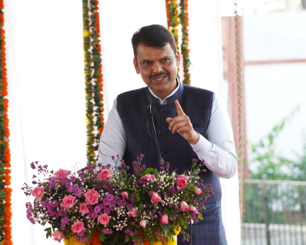 CM Devendra Fadanvis : मी भुजबळांच्या बाजूने बोलू का ? अस का म्हणाले फडणवीस IMG-20250910-WA0050